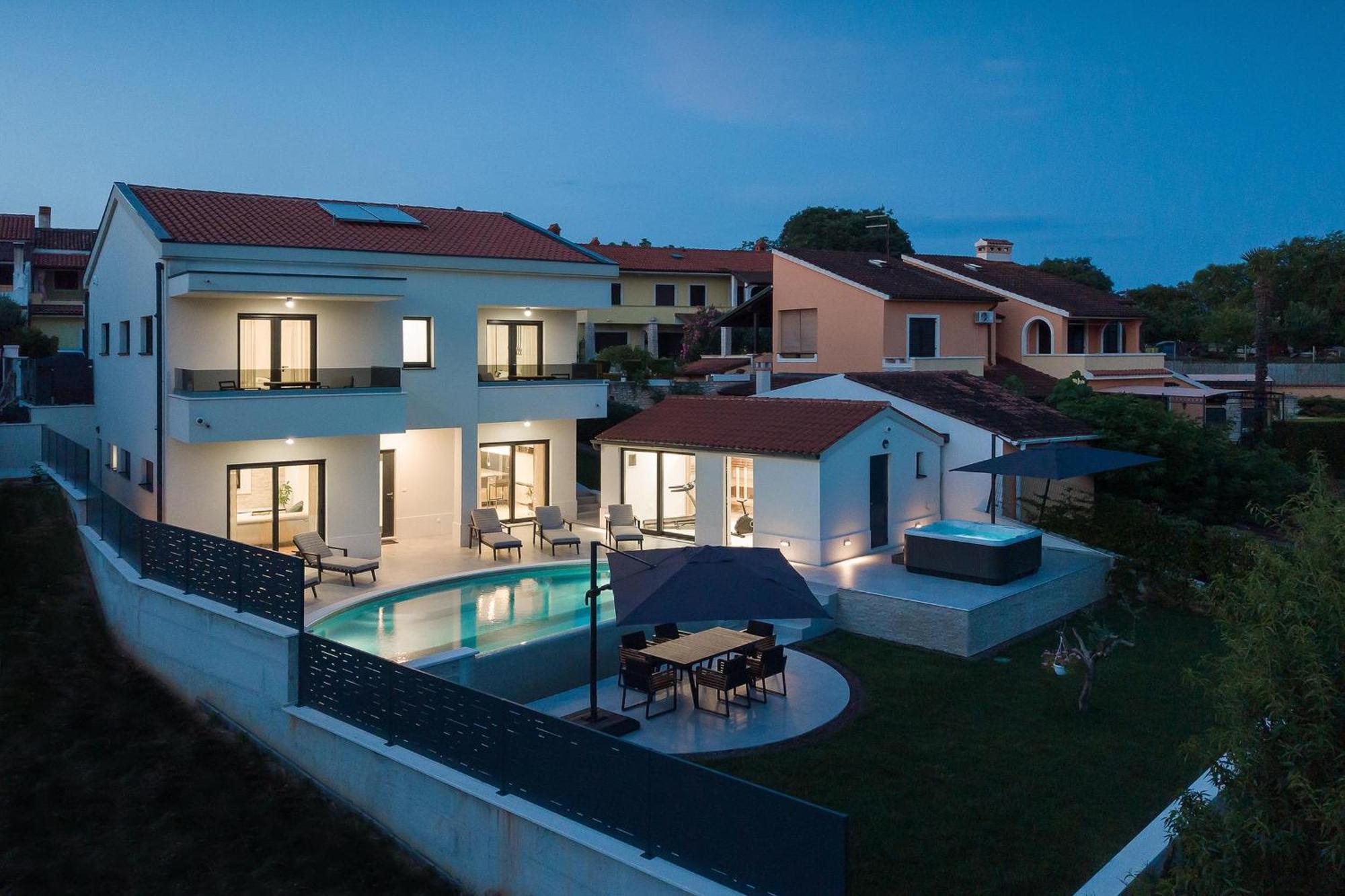 Villa Cascada Muntic Экстерьер фото